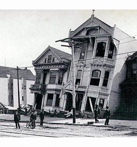 Collapsed buildings in San Francisco, 1906