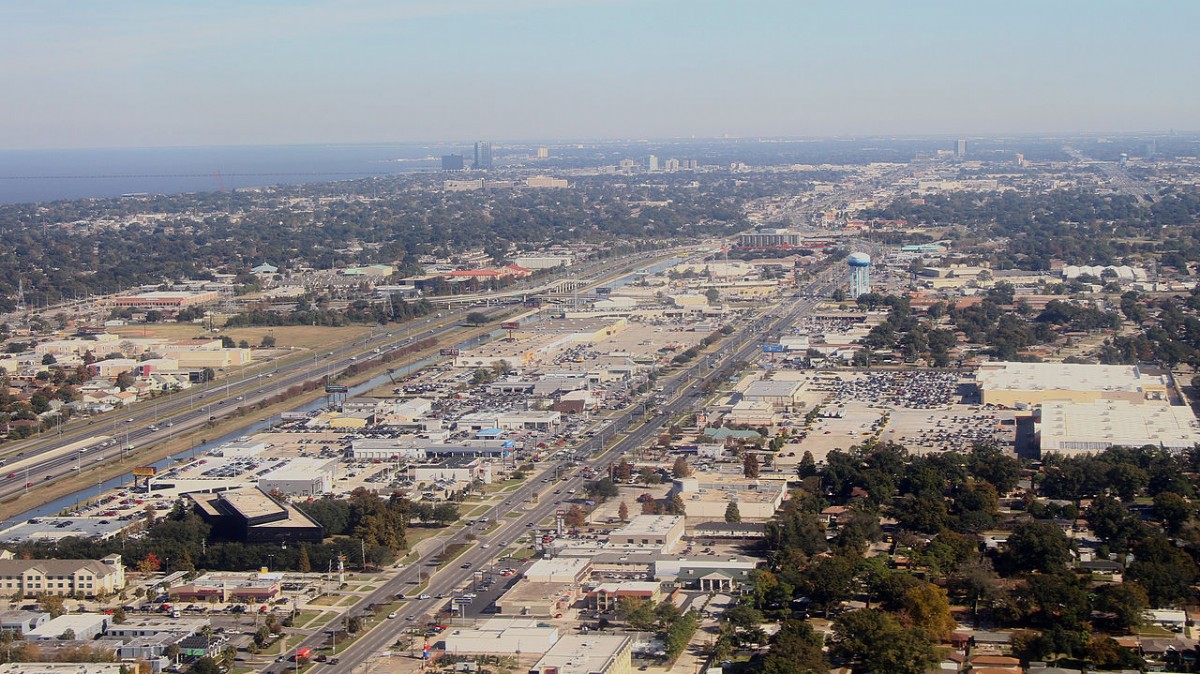 Shopping centres in suburban New Orleans, Louisiana