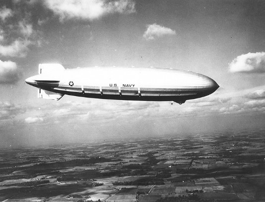 USS Akron in flight, November 1931