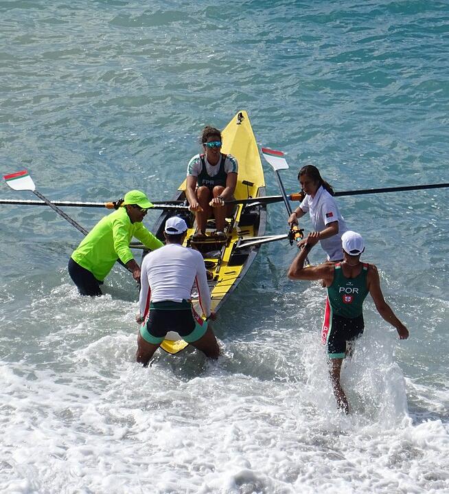 A competitor at the 2024 beach sprint finals