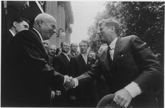 US president Kennedy with Soviet premier Khrushchev 