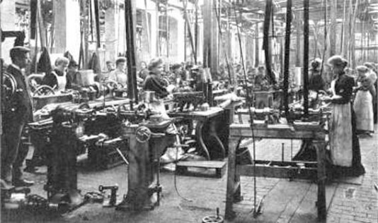 Women working in a mill in about 1890