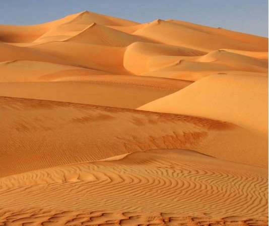 Sand dunes in the Rub' al Khali ("the Empty Quarter")