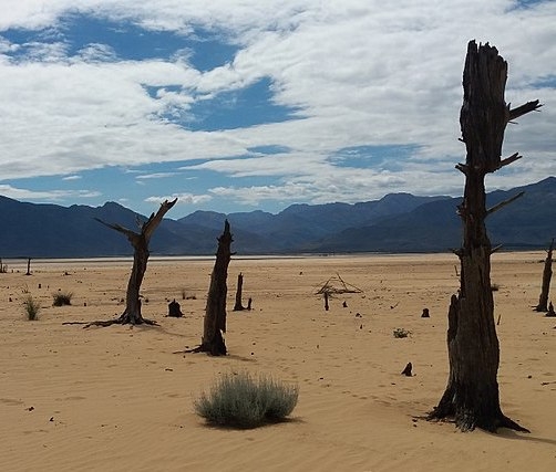 Theewaterskloof Dam, nearly empty in 2018