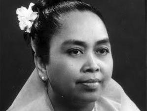 Suu Kyi's mother, Khin Kyi