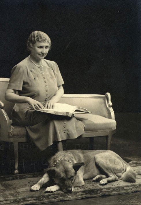 Helen Keller in around 1947
