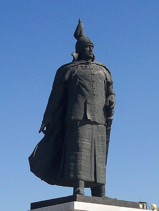 Statute of Hong Taiji in Shenyang