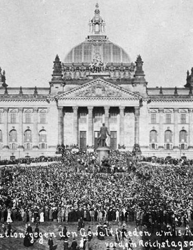 Demonstration against the Treaty