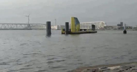 Storm surge barrier closing