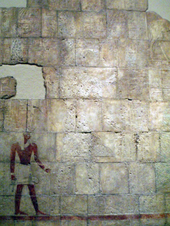 Image of Hatshepsut deliberately removed from a wall
