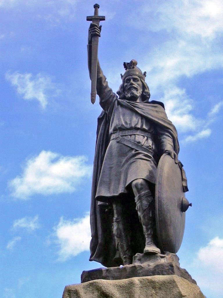 Statue of Alfred the Great at Winchester