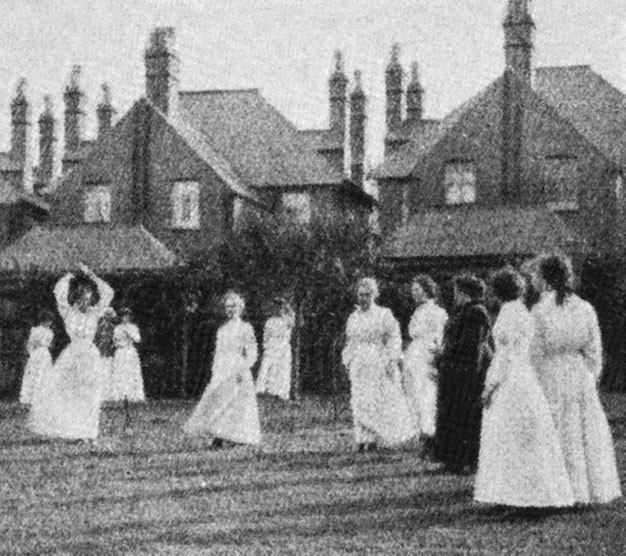 Women playing netball in 1910