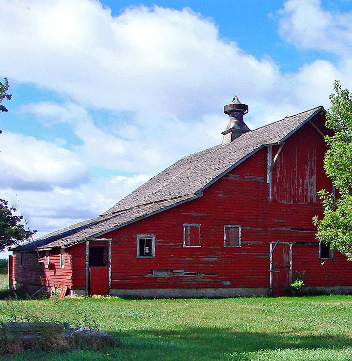 Farm building in northwest Iowa