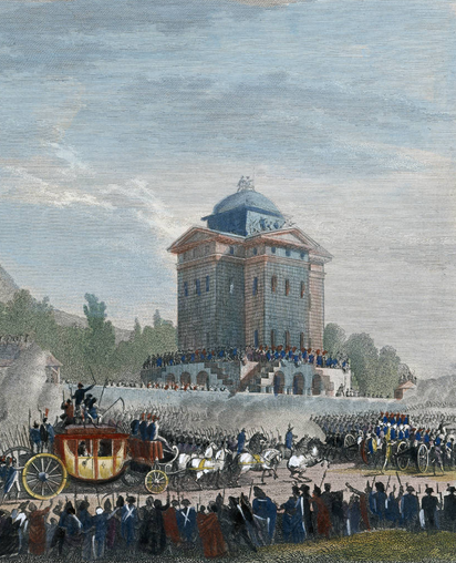 Louis XVI returns to Paris after his attempted escape 