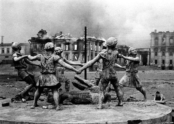Children’s Dance Fountain in the ruins of Stalingrad
