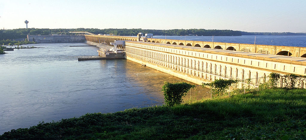 The Wilson Dam spanning the Tennessee River
