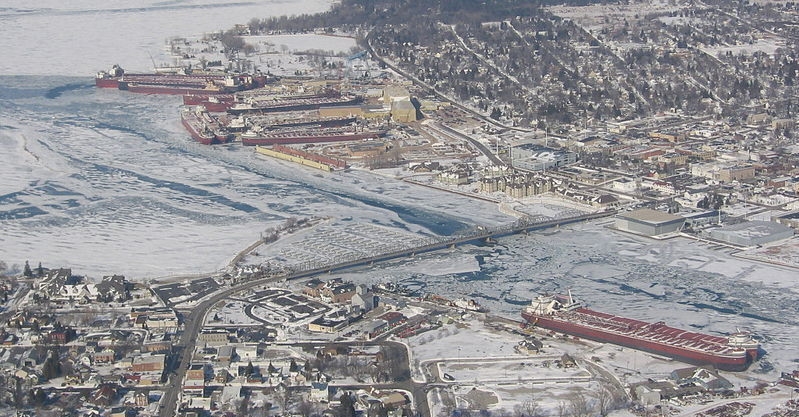 Sturgeon Bay, in Green Bay, during the winter