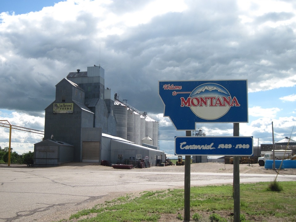 Granary and Montana Welcome sign