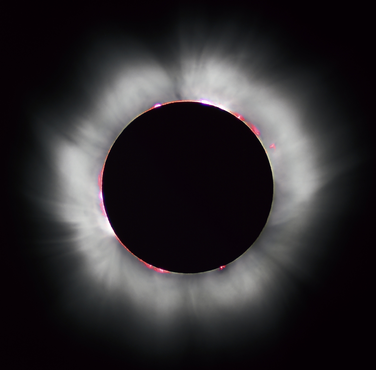 Total eclipse: the Moon completely covers the Sun