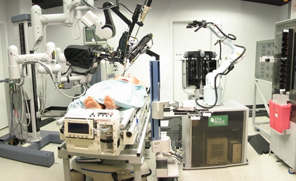 Robot carrying out surgery