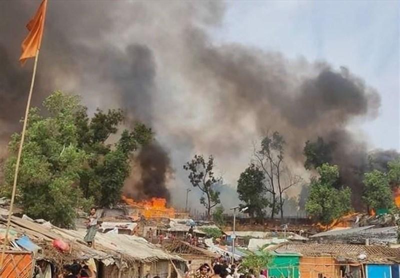 A fire sweeps through Nayapara, a Rohingya refugee camp