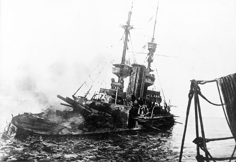 A British ship sinks during the Battle of Gallipoli