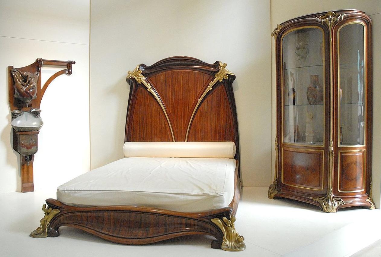 French bedroom furniture in the Art Nouveau style
