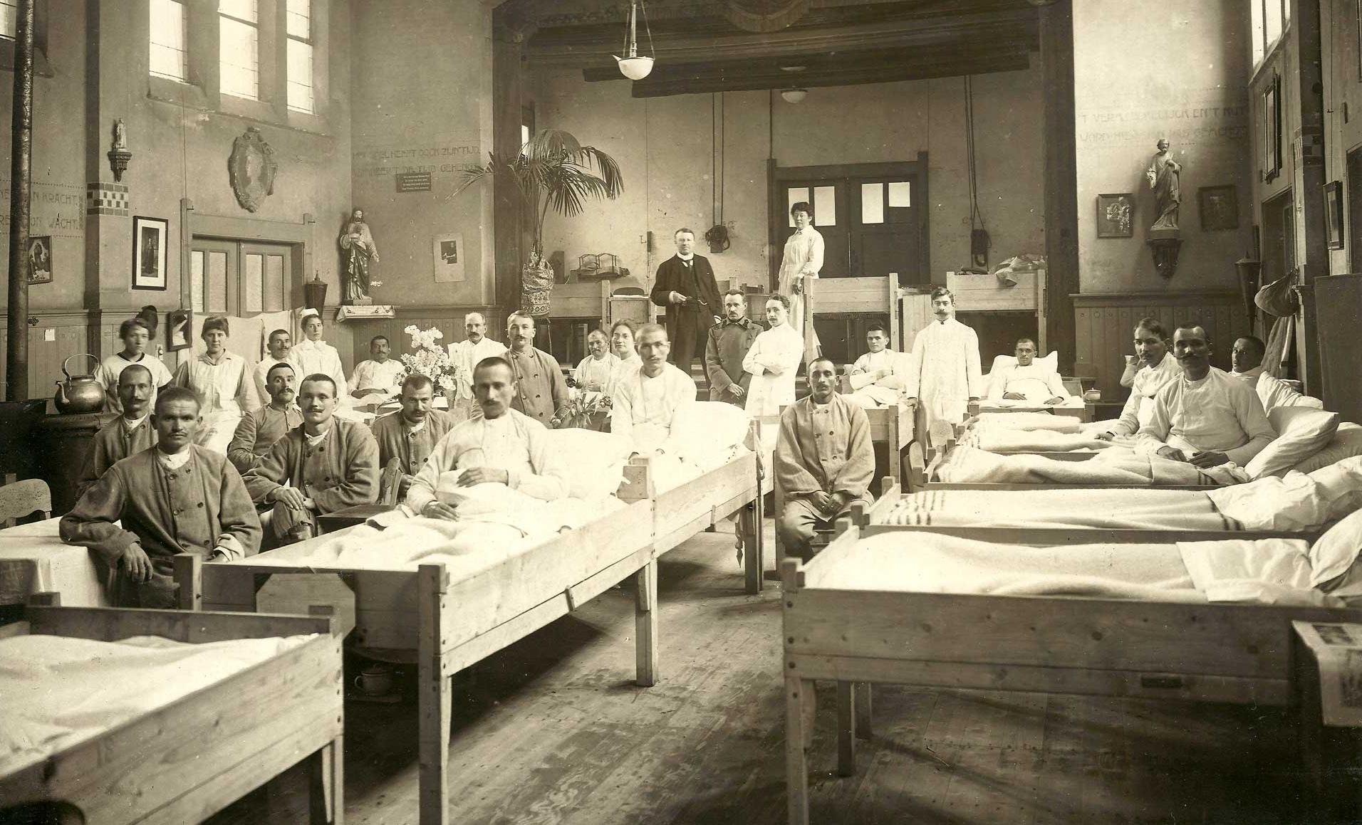 Serbian soldiers being treated for Spanish flu, 1918