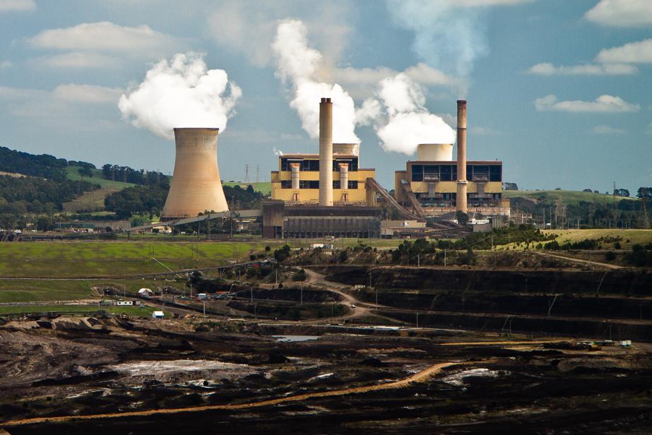 Yallourn power station, with brown coal mine