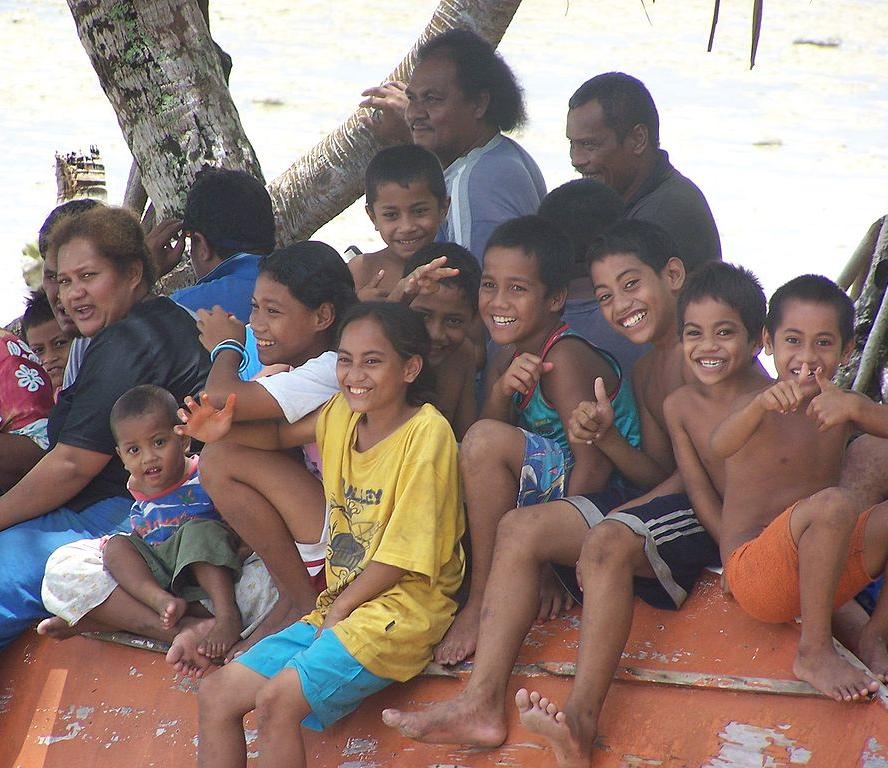 Children of Niutao Island