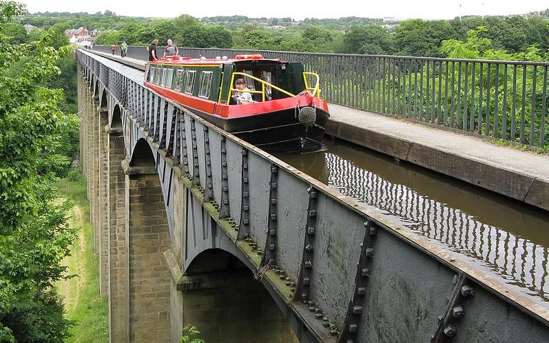 Pontcysyllte Aqueduct on the Llangollen Canal, Wales