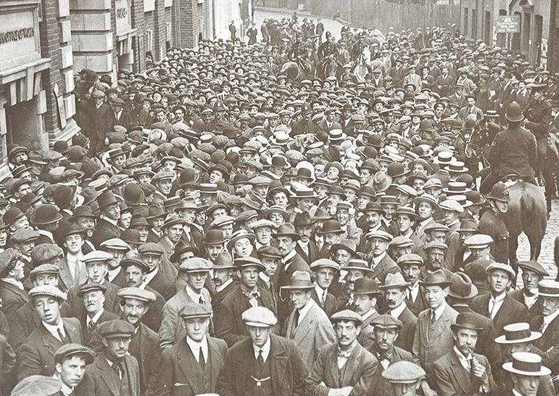 Volunteers outside a London recruiting office, August 1914