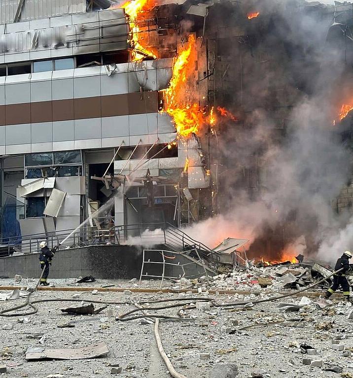 Shopping mall in Dnipro after Russian airstrike, 29th Dec 2023