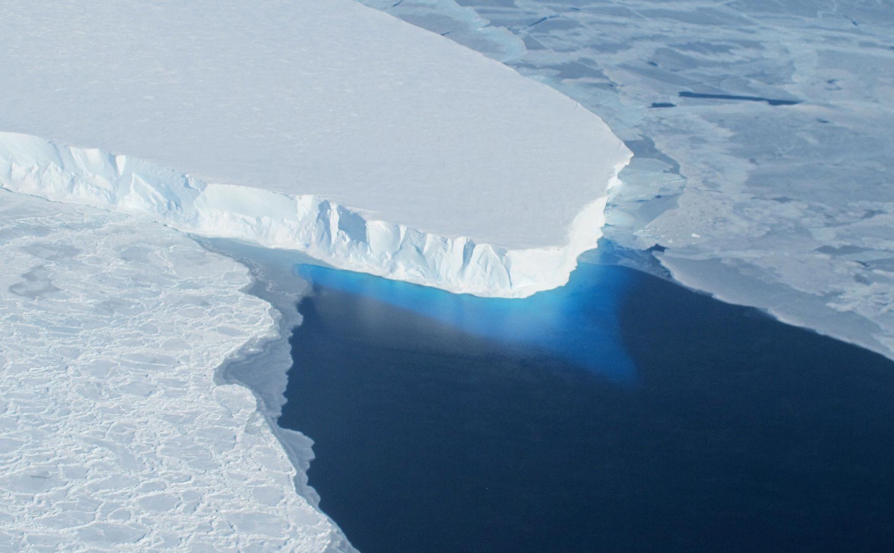 Thwaites ice shelf