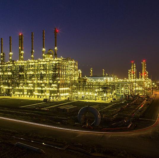 Petrochemical plant at the port of Dahej