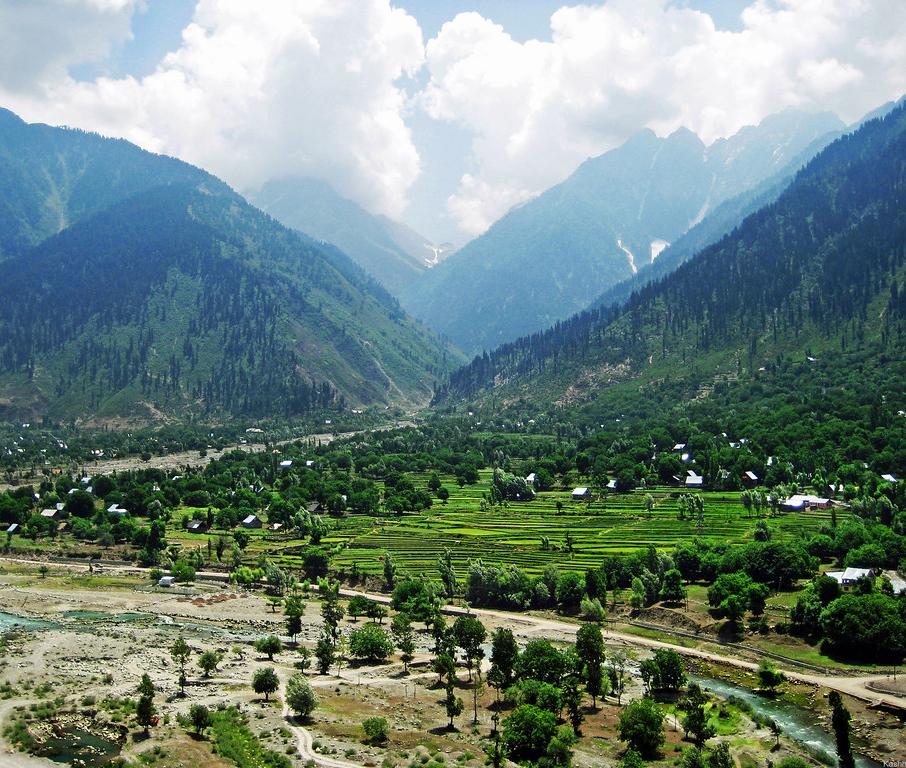 Vale of Kashmir near the town of Kangan, Jammu and Kashmir