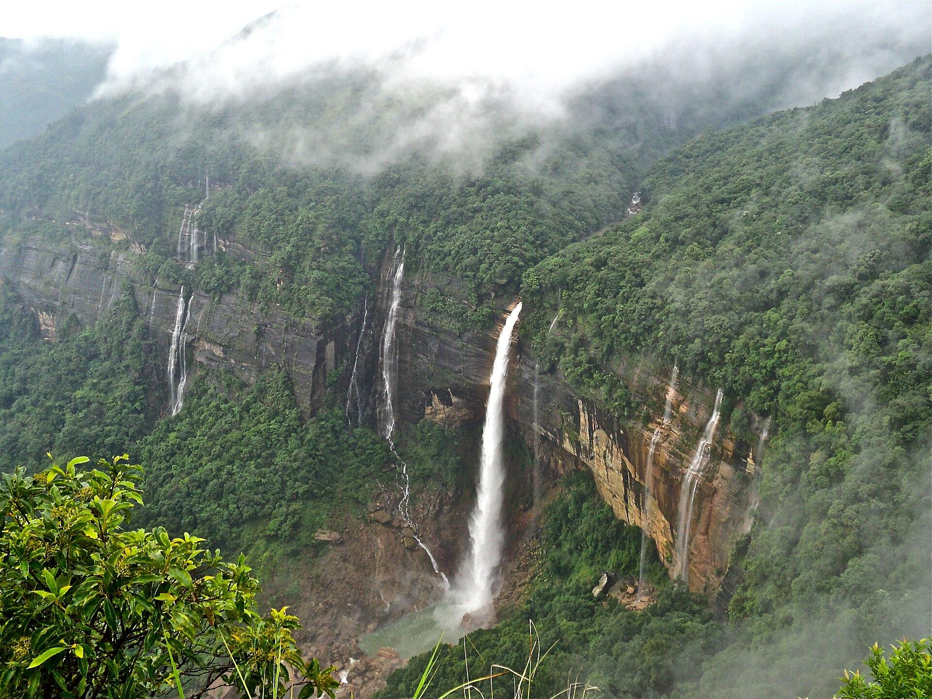 Nohkalikai Falls, near Cherrapunji