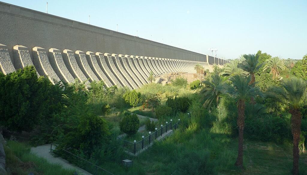 The Aswan Low Dam, built between 1899 and 1902