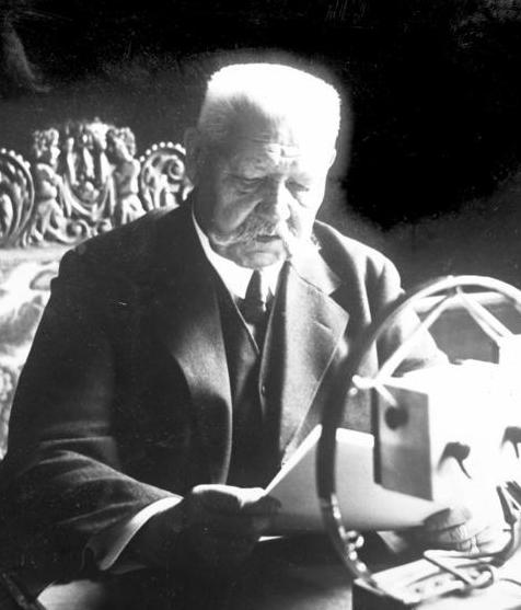 Hindenburg delivers his election speech, April 1932