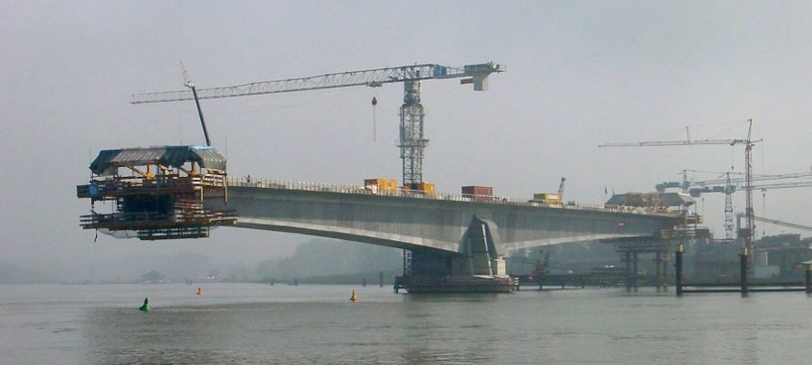 The Pierre Pflimlin Bridge, a cantilever bridge, under construction