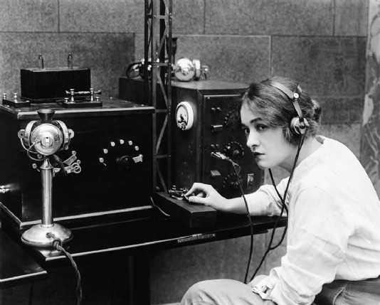 Sending a telegraph message using a Morse code