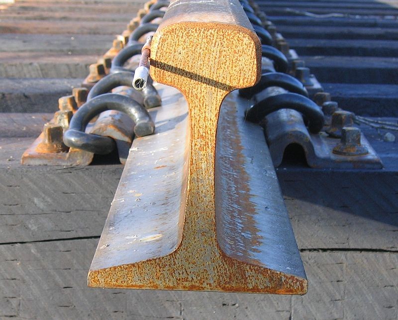 Cross-section of a flat-bottomed rail