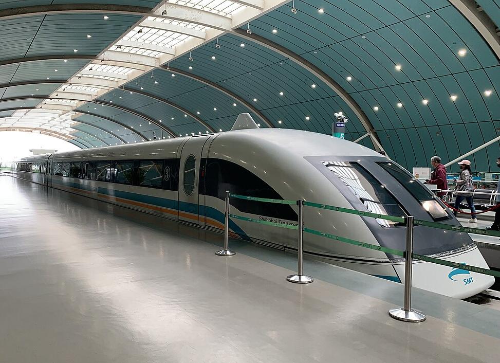 A Shanghai Maglev at Longyang Road station