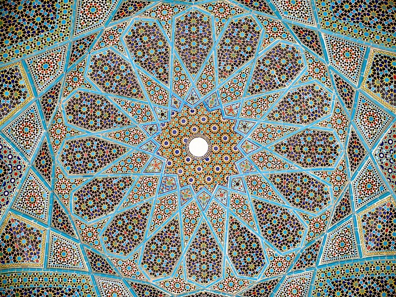 An example of geometric patterns in Islamic art